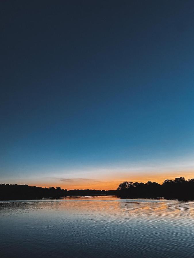 Amazon Arowana Lodge Careiro Экстерьер фото