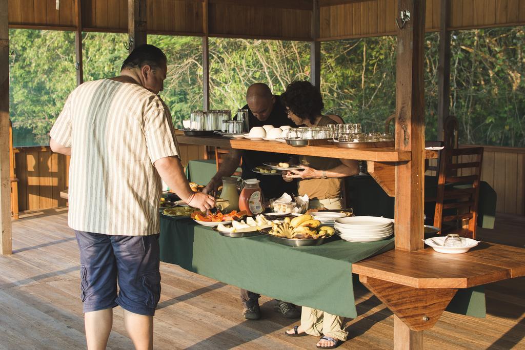 Amazon Arowana Lodge Careiro Экстерьер фото
