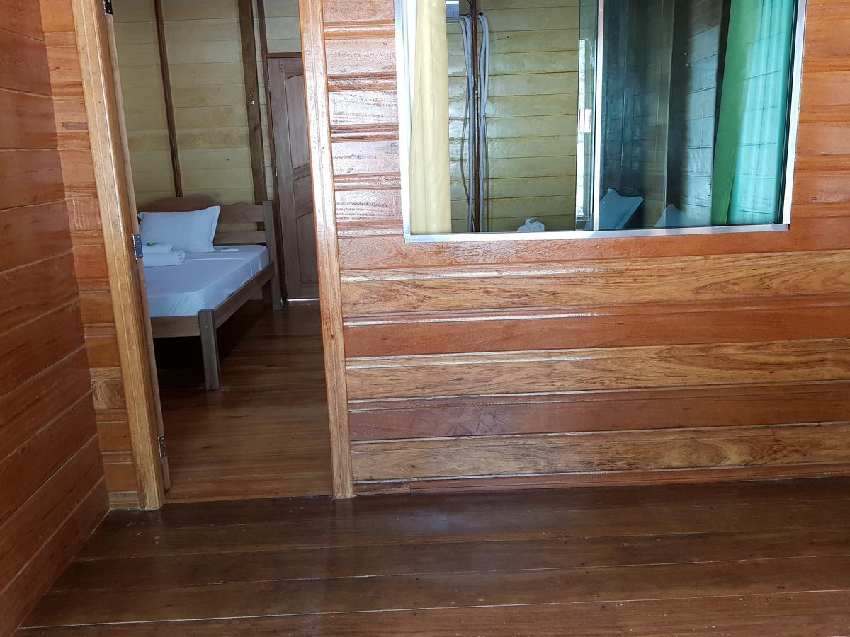 Amazon Arowana Lodge Careiro Экстерьер фото